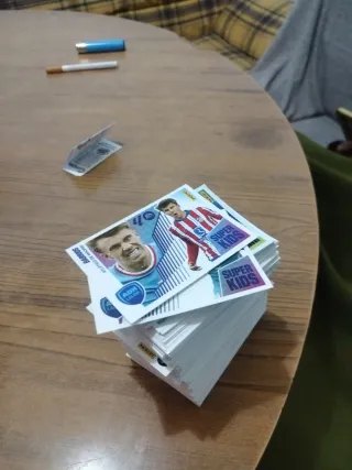 Cromos Liga 25/26 Vendo por separado o taco