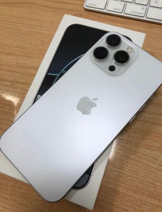 iPhone 16 Pro Max 256GB Blanco White titanium