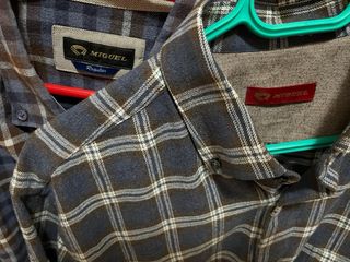 Conjunto de camisas de cuadros de calidad