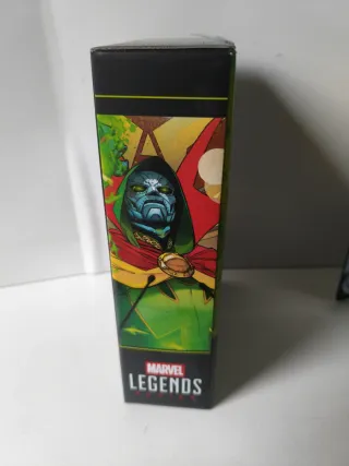 Marvel Legends Figura Emperor Doom