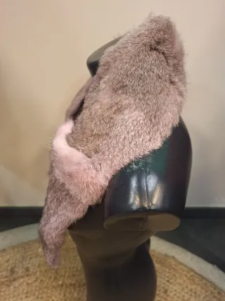 Collo di pelliccia marrone e rosa