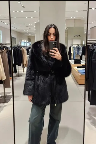 Abrigo pelo con cinturón Zara Tallas Xs y S