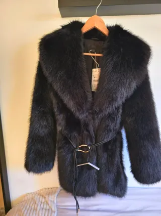 Abrigo pelo con cinturón Zara Talla S