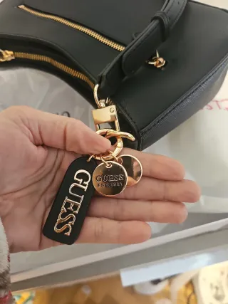 Bolso Guess Noelle Negro