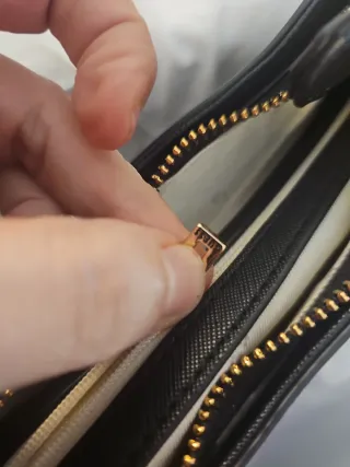 Bolso Guess Noelle Negro