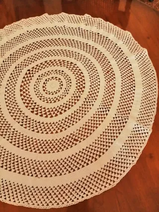 Tapete redondo de ganchillo 70 cms diámetro