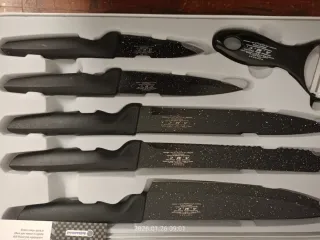 Set Coltelli A.M.C. Black Line 5+1