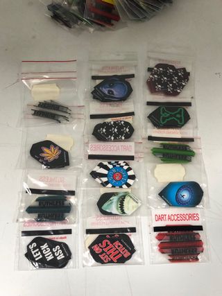 Lote 162 plumas Ruthless para dardos