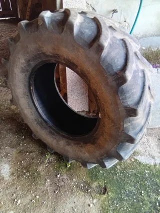 Cubierta Rueda Tractor