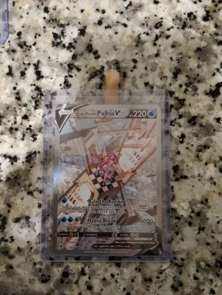 Carta Pokémon material en perfecto estado
