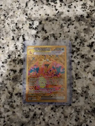 Carta Pokémon material en perfecto estado