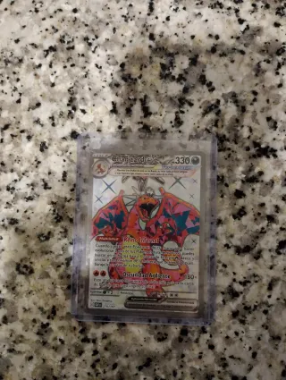 Carta Pokémon material en perfecto estado