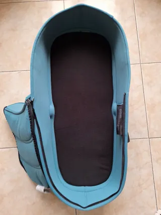 Carrito Bugaboo Bee3 y Silla Paseo