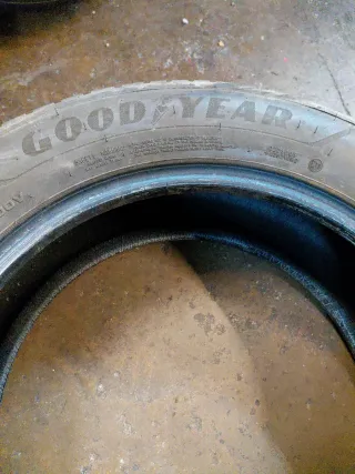 Neumáticos AllSeason 235/55 R18