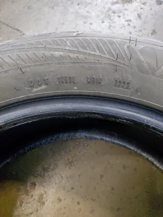 Neumáticos AllSeason 235/55 R18