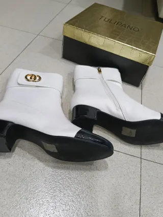 Botines blancos y negros