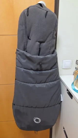 Cochecito bebé gris buen estado