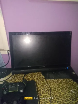PS4 (PlayStation 4) Negra + 2 Mandos