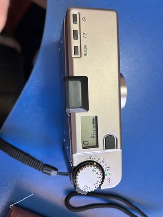 Leica Minilux Summarit 40mm f/2.4