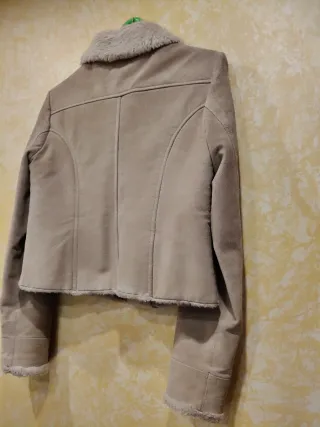 Cazadora torera cuero beige