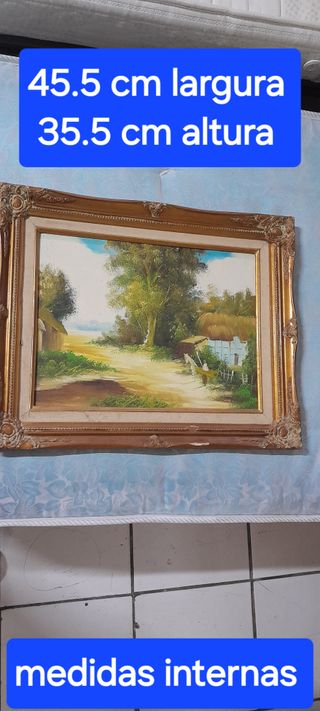 Quadro decorativo dourado e multicolorido