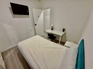 HABITACIÓN EN PISO COMPARTIDO