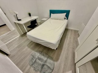 HABITACIÓN EN PISO COMPARTIDO