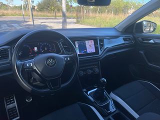 Volkswagen T-Roc 2019