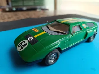 Scalextric Mercedes C-111 Verde