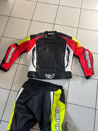 Tuta moto Berik sport usata poco
