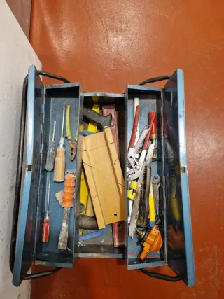 Lote de herramientas manuales