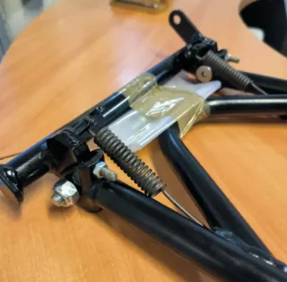 CABALLETE CENTRAL HONDA XL 600 LM PD03