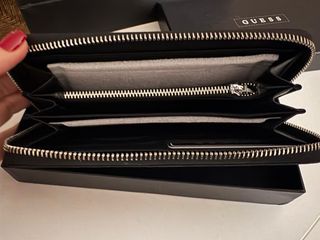 Portafoglio Guess nero zip around