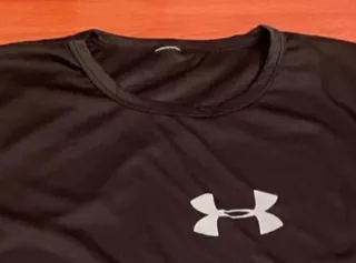Camiseta Under Armour Negra