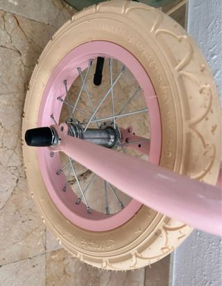 Bici de equilibrio rosa sin estrenar