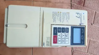Variador de Frecuencia Yaskawa Varispeed F7