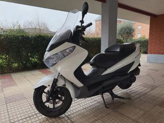 Suzuki Burgman 125 Executive