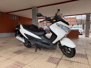 Suzuki Burgman 125 Executive