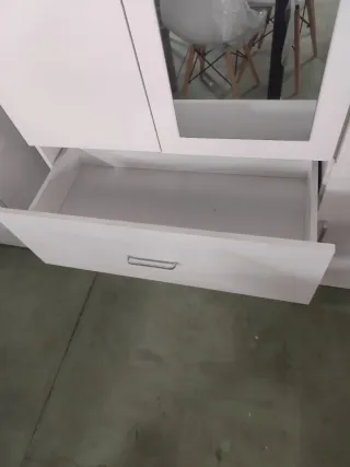 Armario 3 puertas blanco con espejo