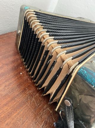 Acordeón - New Style ESCUCHO OFERTAS