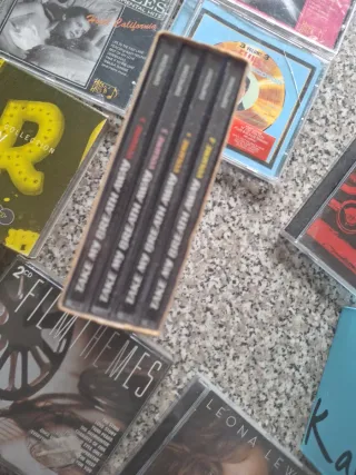 Lote de CDs de Música Variada
