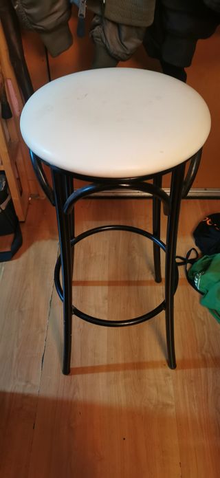 Taburete alto metal y plástico