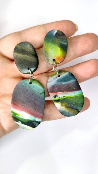Pendientes ovalados abstractos multicolor