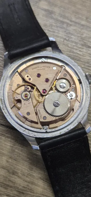 Reloj Titus Oro y Plata