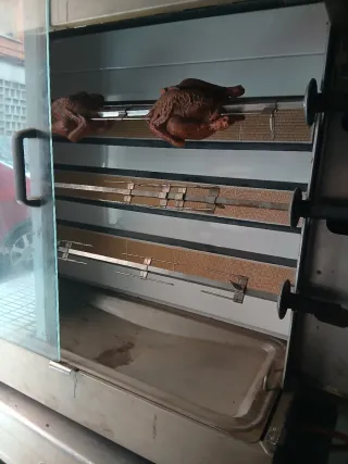 Asador de pollos a gas
