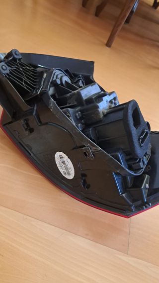 Piloto Trasero Izq SEAT Ibiza LED HELLA