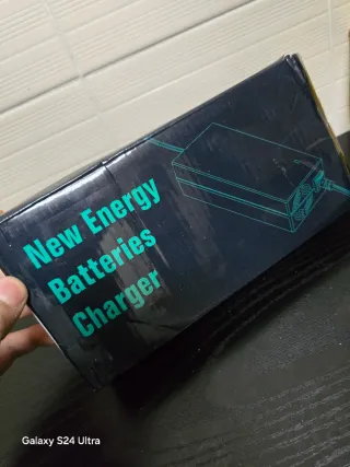 Cargador 54.6V Patinete Eléctrico