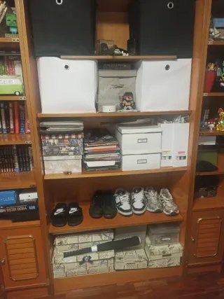 Estantería de madera ideal para restaurar,