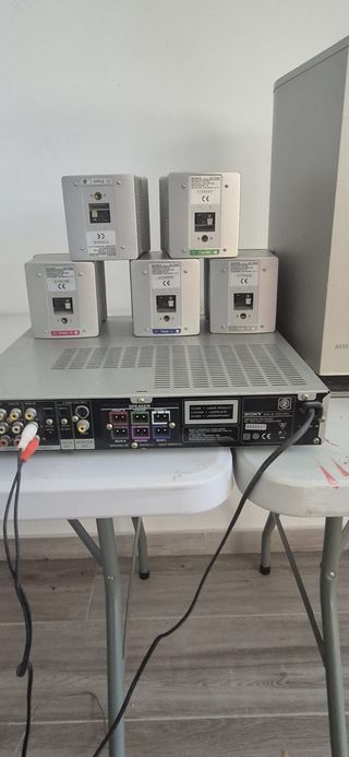 DVD Sony S500 con altavoces