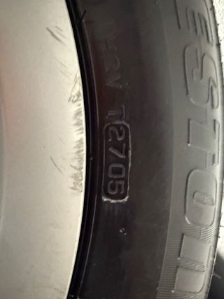 Llantas Mercedes 190 con Tapacubos